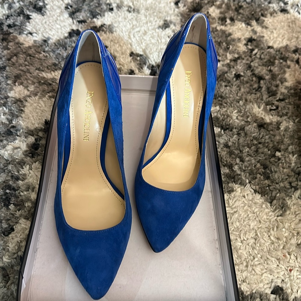 Suede blue pump heels